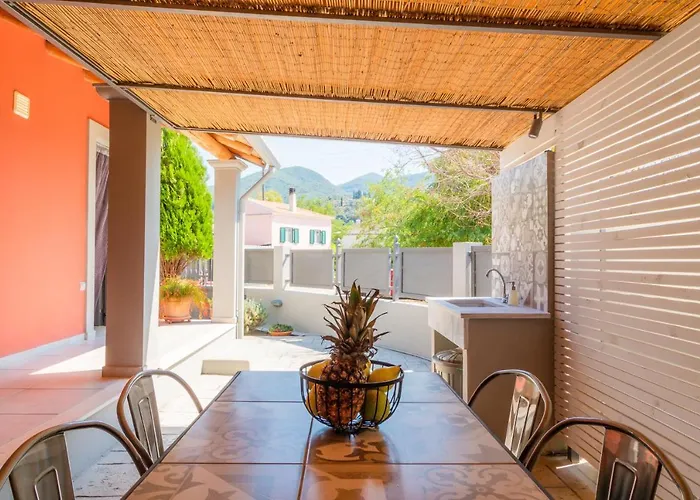 Agathis Σπίτι διακοπών *